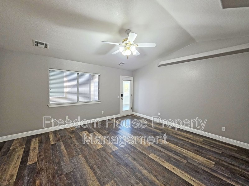 3630 East Vineyard Drive North property image