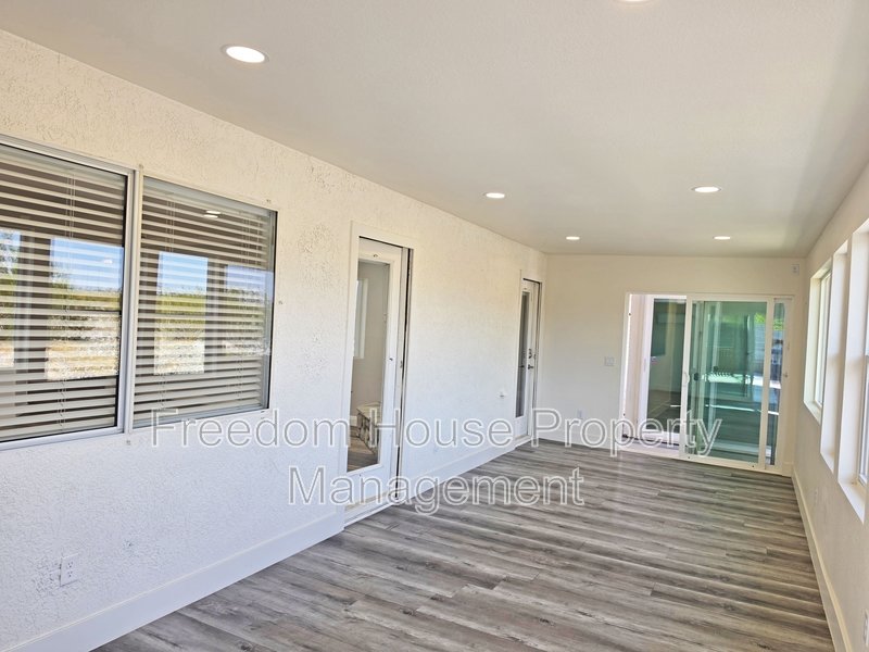 3630 East Vineyard Drive North property image