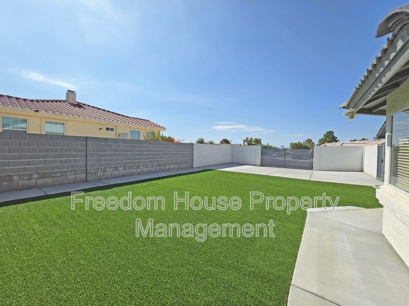 3630 East Vineyard Drive North property image