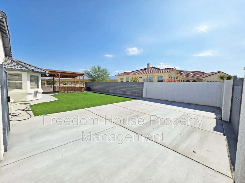 3630 East Vineyard Drive North property image