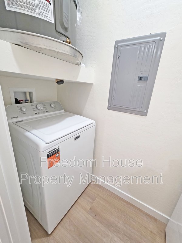 1701 Sycamore Avenue - A property image