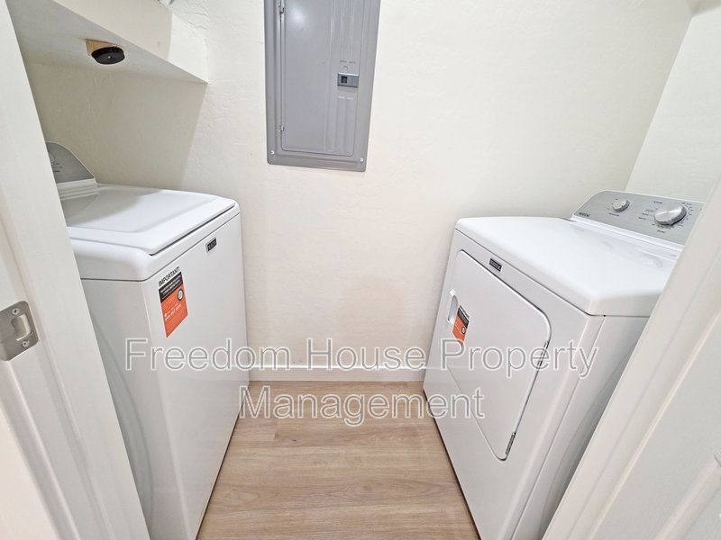 1701 Sycamore Avenue - A property image