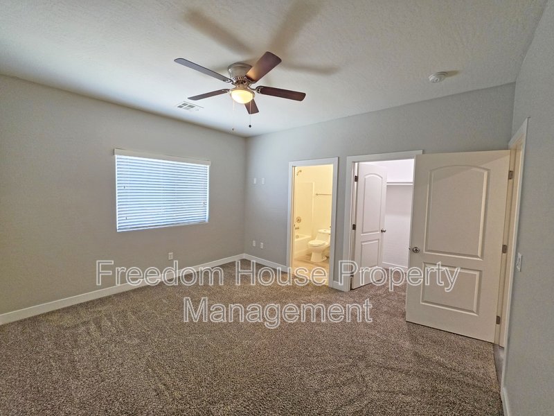 1121 Sixshooter Avenue - 1 property image