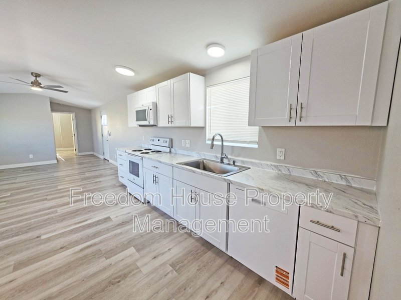 1410 East Manse Road property image