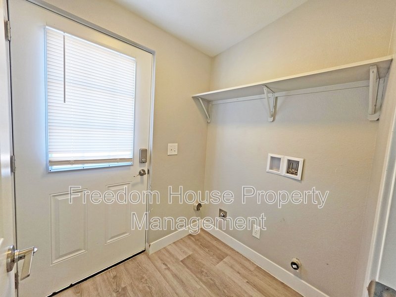 1410 East Manse Road property image