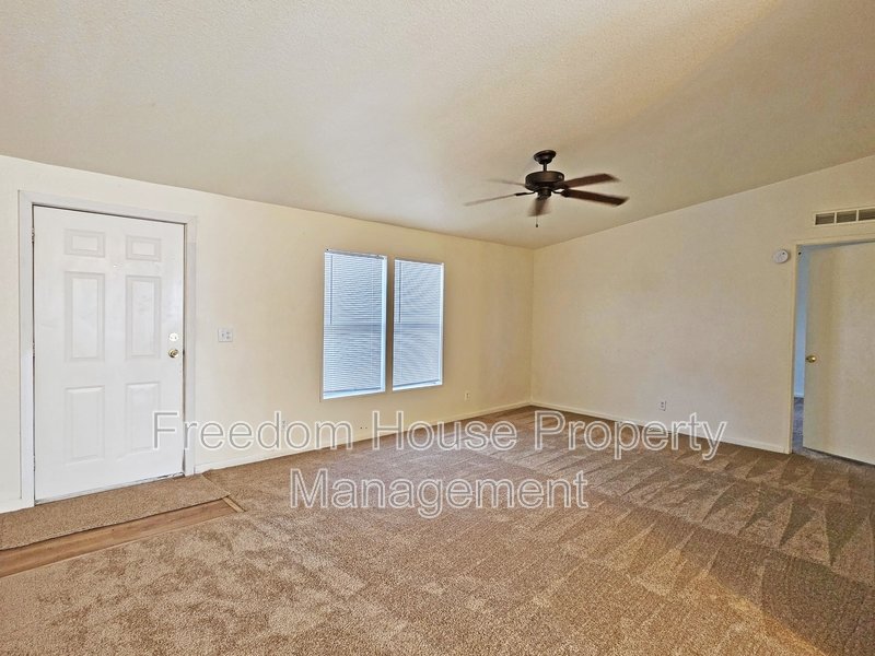 4400 Vicki Ann property image