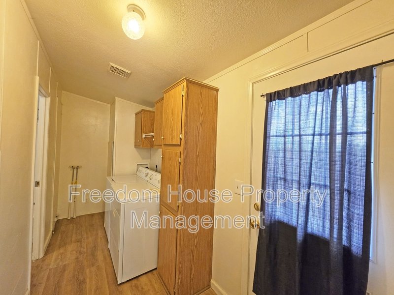 4400 Vicki Ann property image