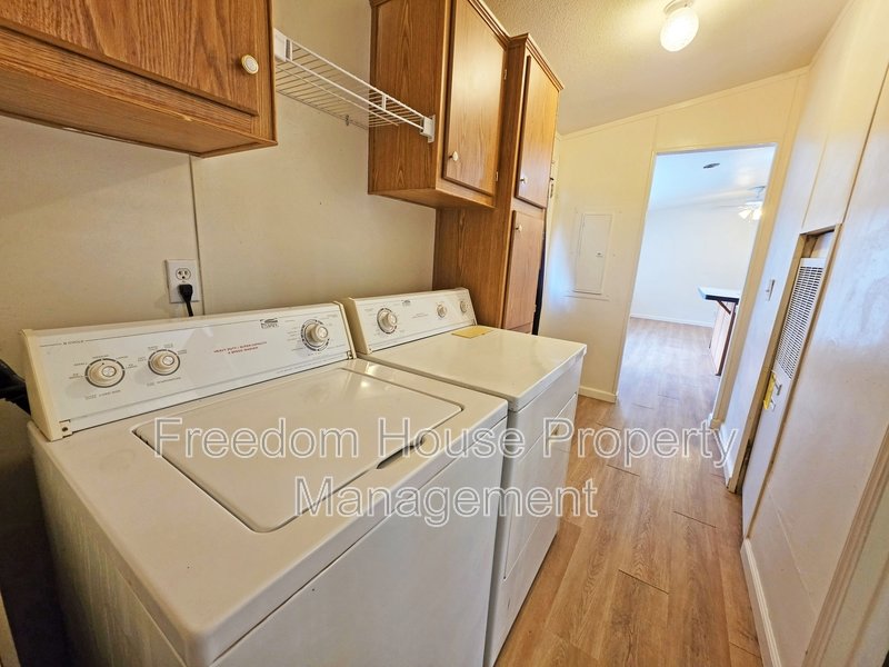 4400 Vicki Ann property image