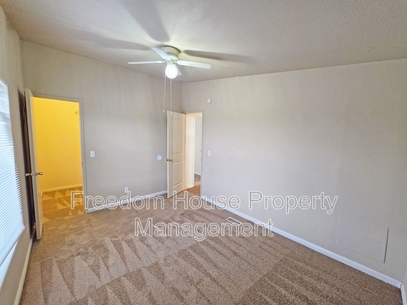 4400 Vicki Ann property image