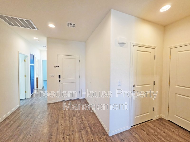 5628 San Marco Drive property image