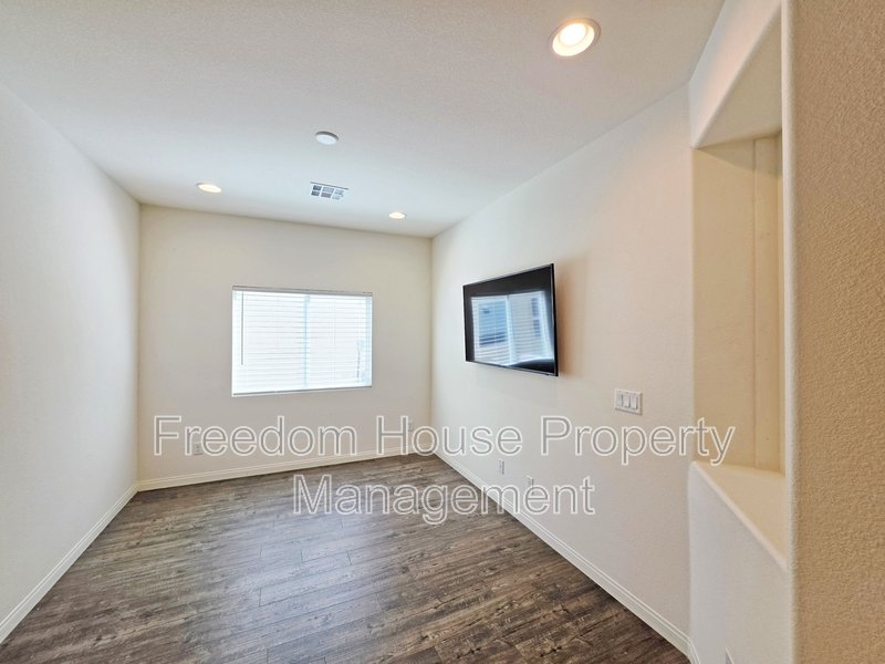 5628 San Marco Drive property image