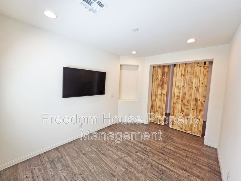5628 San Marco Drive property image
