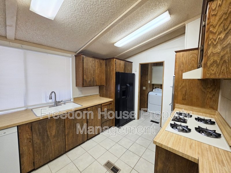 5391 Money Street - Main House property image