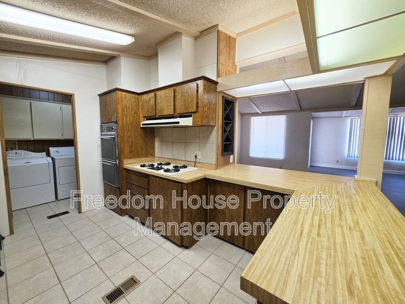 5391 Money Street - Main House property image