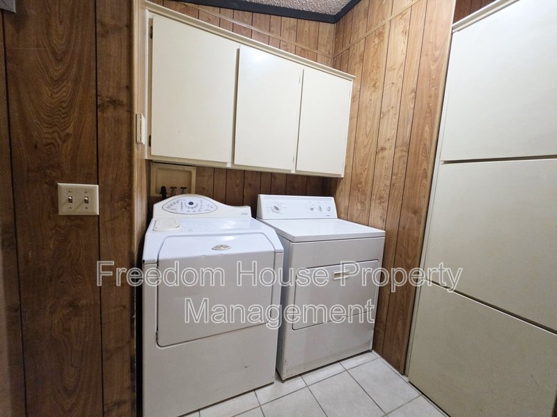 5391 Money Street - Main House property image