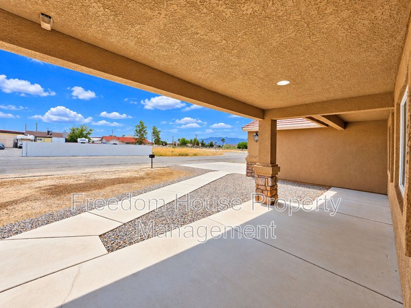 410 East Bellville Road property image