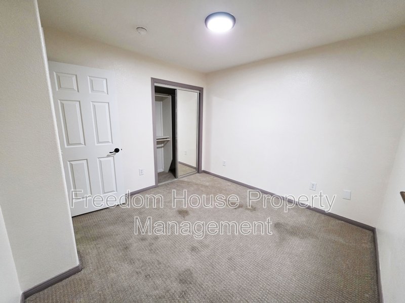 410 East Bellville Road property image
