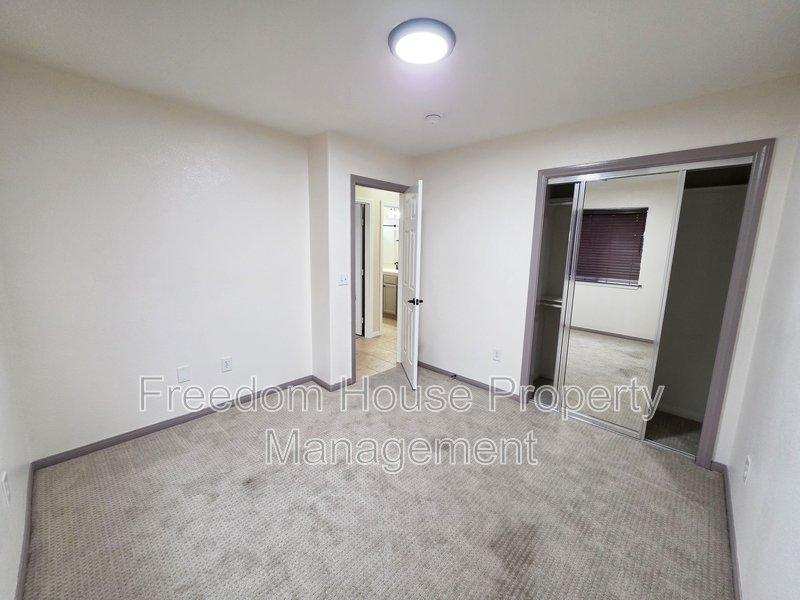 410 East Bellville Road property image