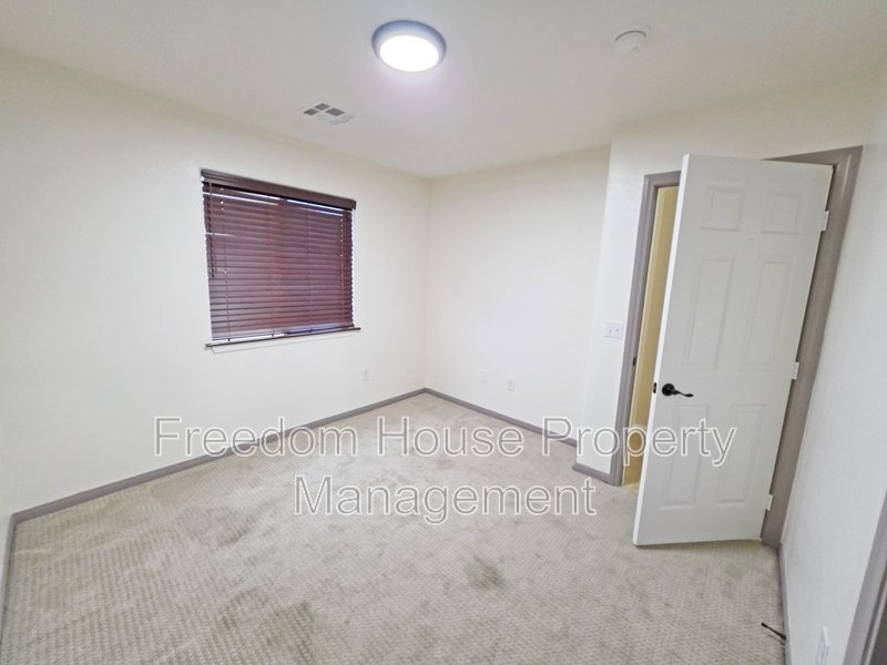 410 East Bellville Road property image