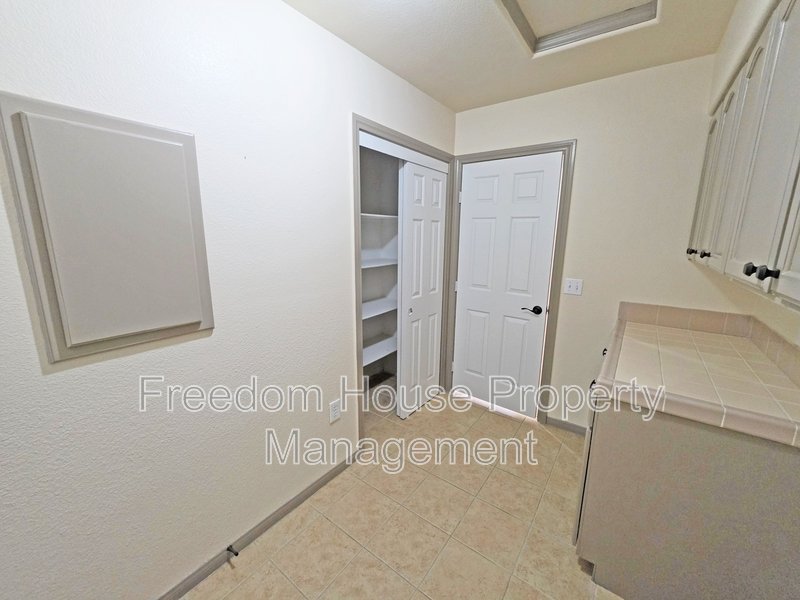 410 East Bellville Road property image