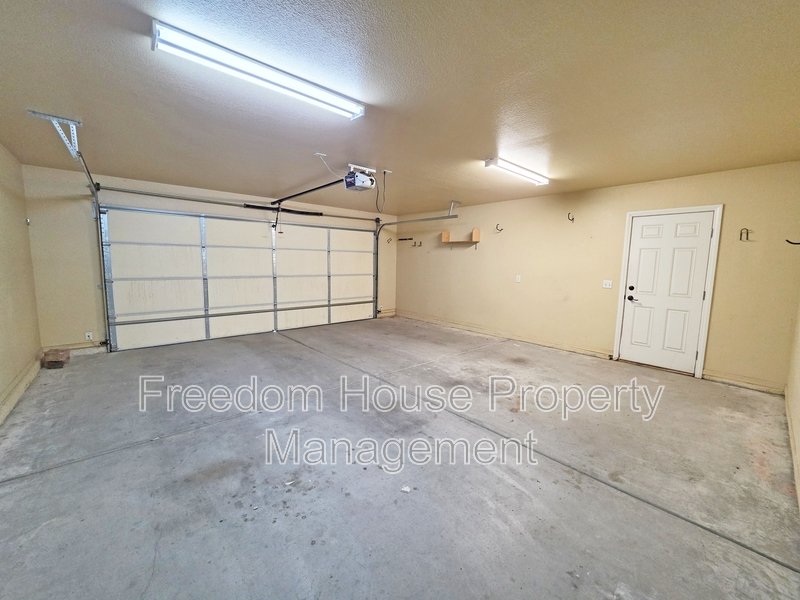 410 East Bellville Road property image
