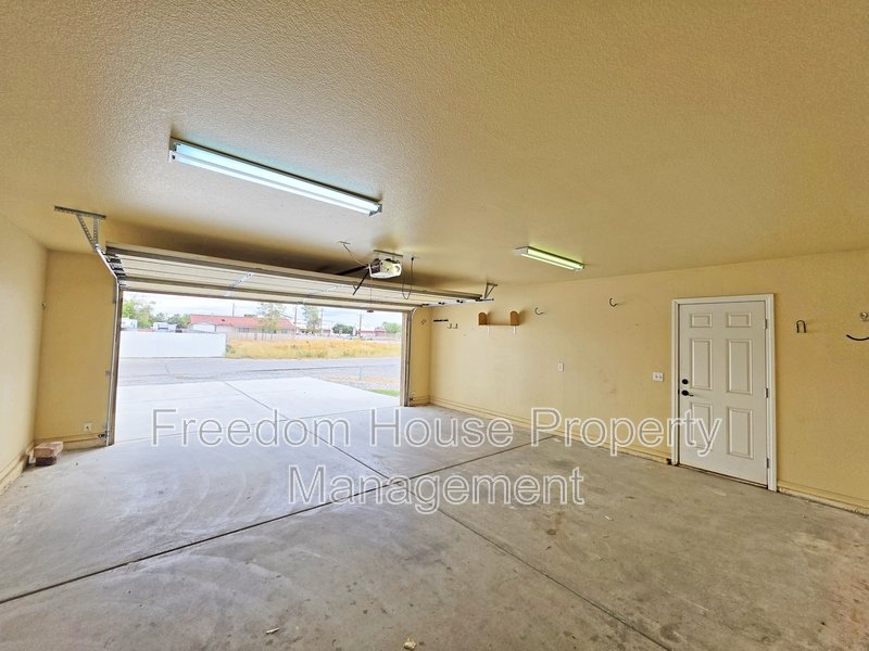 410 East Bellville Road property image