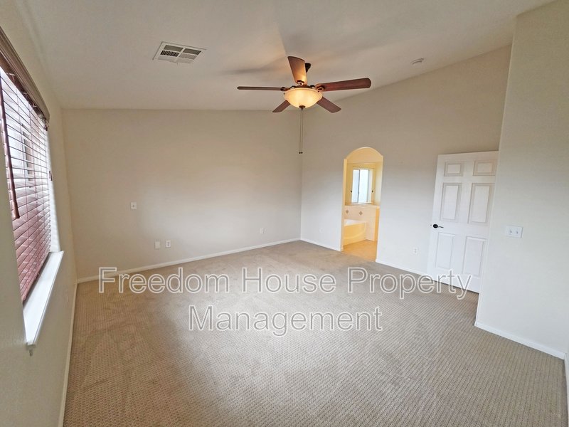 410 East Bellville Road property image