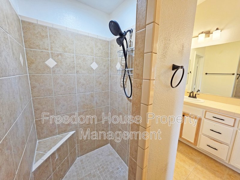 410 East Bellville Road property image