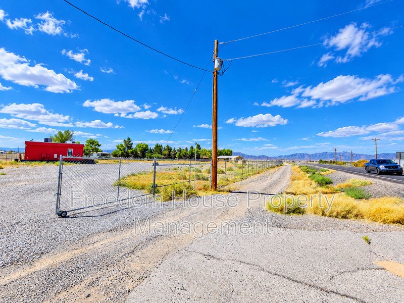 1281 Hwy 372 B property image